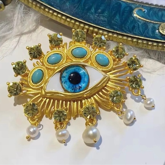 Anthropologie Hemlock Pearl Baroque Embellished Brown Eyes Brooch - Picture 8 of 14